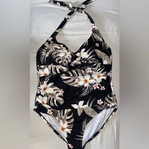 Women’s 1 piece floral bathing suit